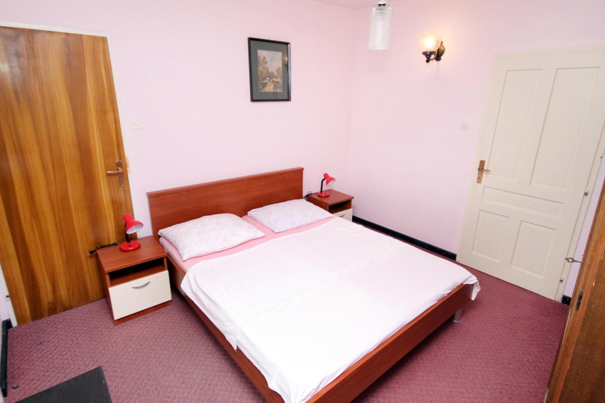 Apartments And Rooms By The Sea Sucuraj, Hvar - 4029 Kamer foto